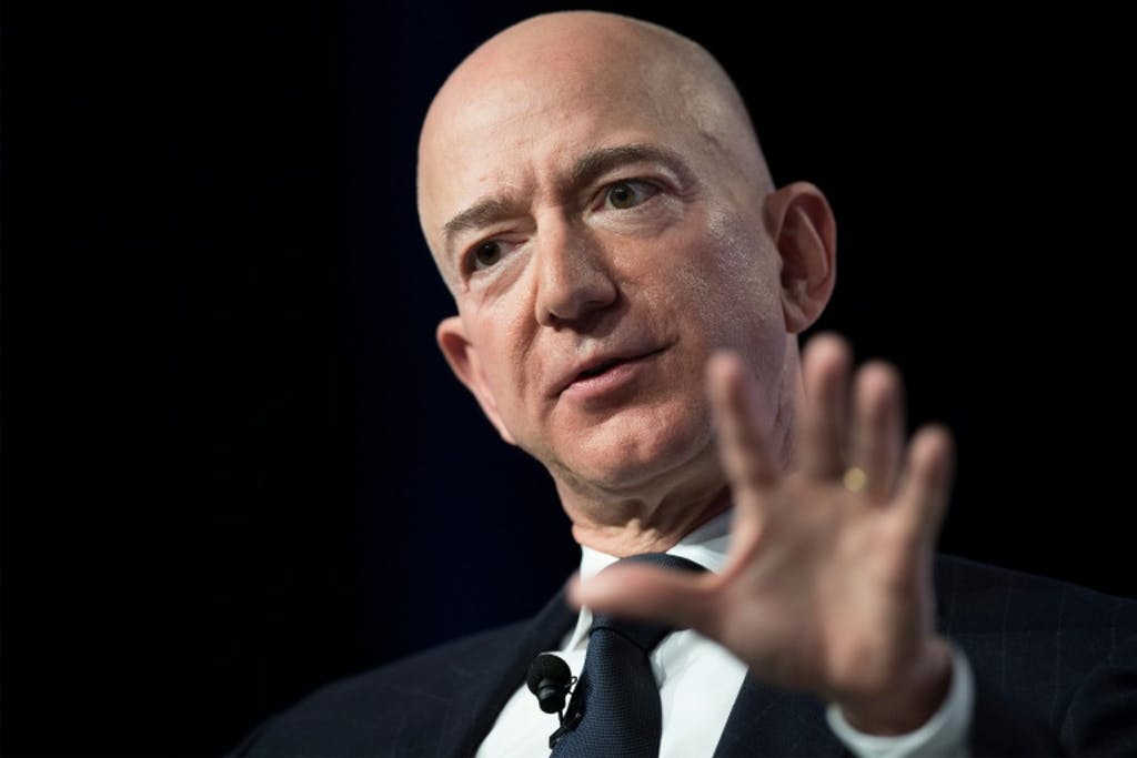 Le National Enquirer a acheté des textos de Bezos adressés à sa maîtresse