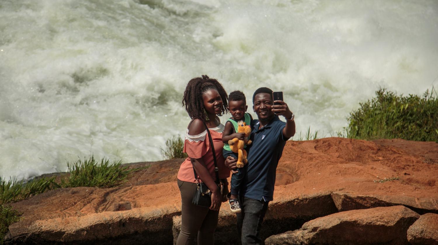 Un touriste veut se prendre en selfie, tombe et se noie dans le Nil