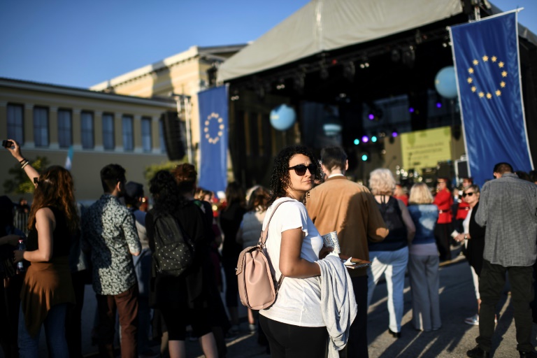 Le rapport ambivalent à l'Europe des jeunes Grecs frappés par la crise