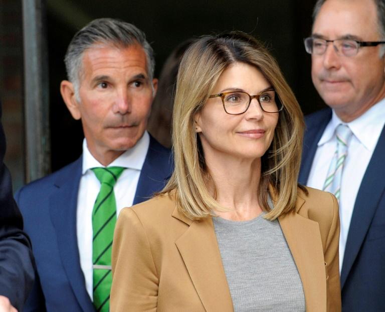 Corruption pour entrer à l'université: nouvelle accusation contre l'actrice Lori Loughlin