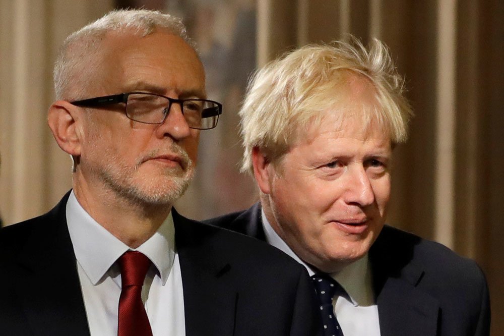 GB/Elections: Boris Johnson et Jeremy Corbyn s'écharpent sur le Brexit
