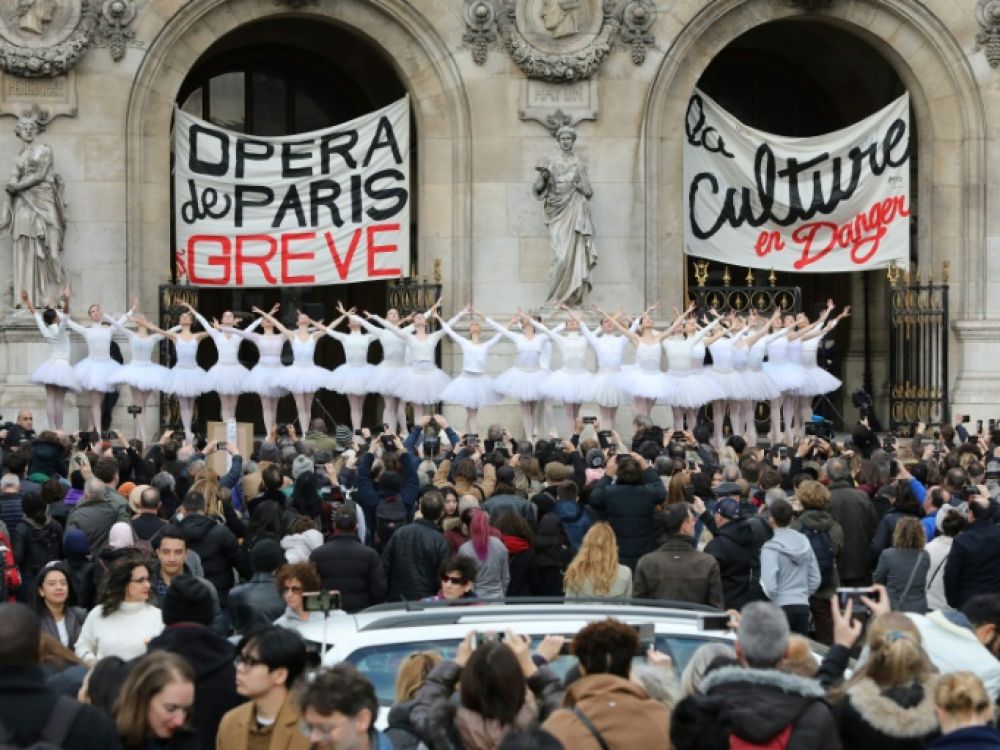 Retraites: l'Opéra de Paris s'enlise dans la grève