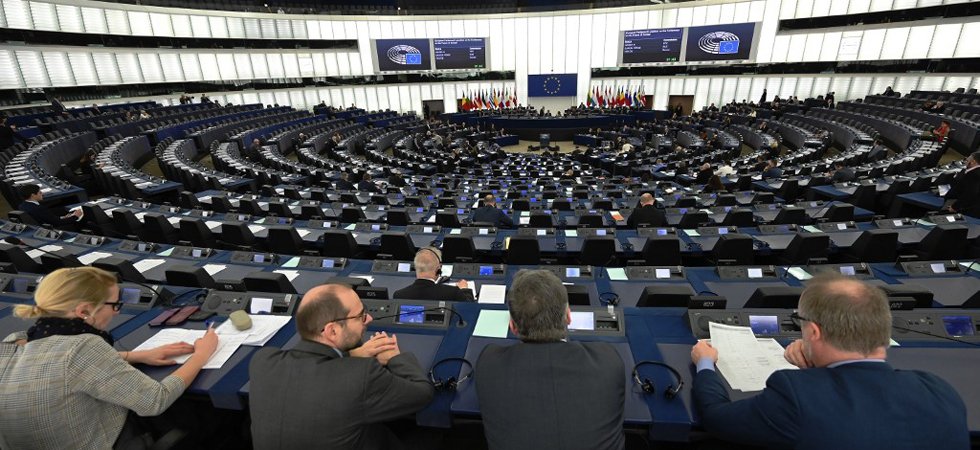 Parlement européen : Emmanuel Macron demande la reprises des sessions à Strasbourg partagez