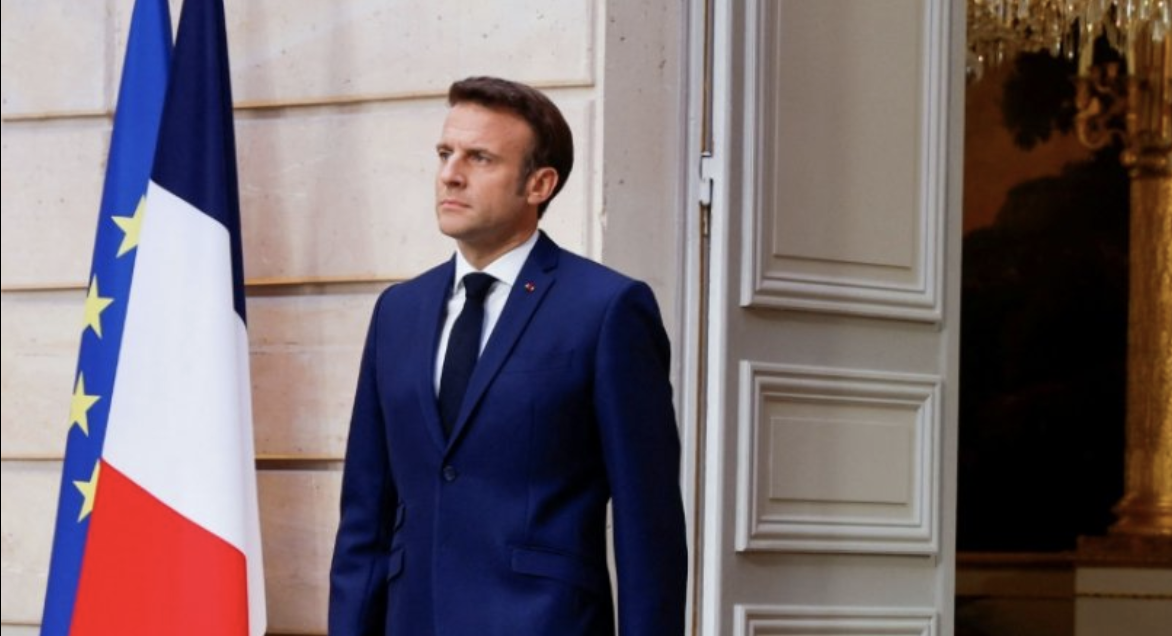 Dernier jour du quinquennat Macron 1, en attendant le casting du second