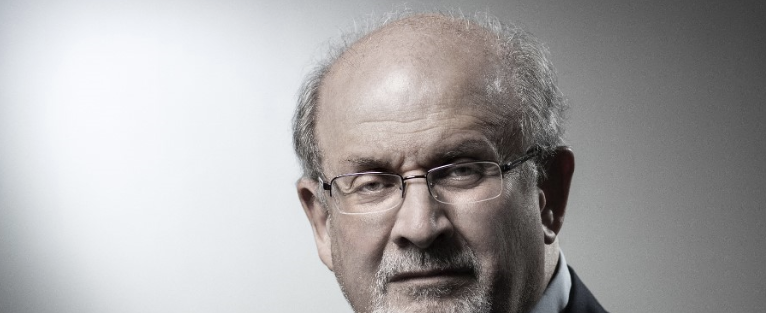 Salman Rushdie agressé : son assaillant plaide non coupable de tentative de meurtre