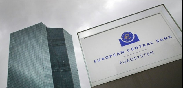 Entre inflation et tempête bancaire, la BCE maintient le cap