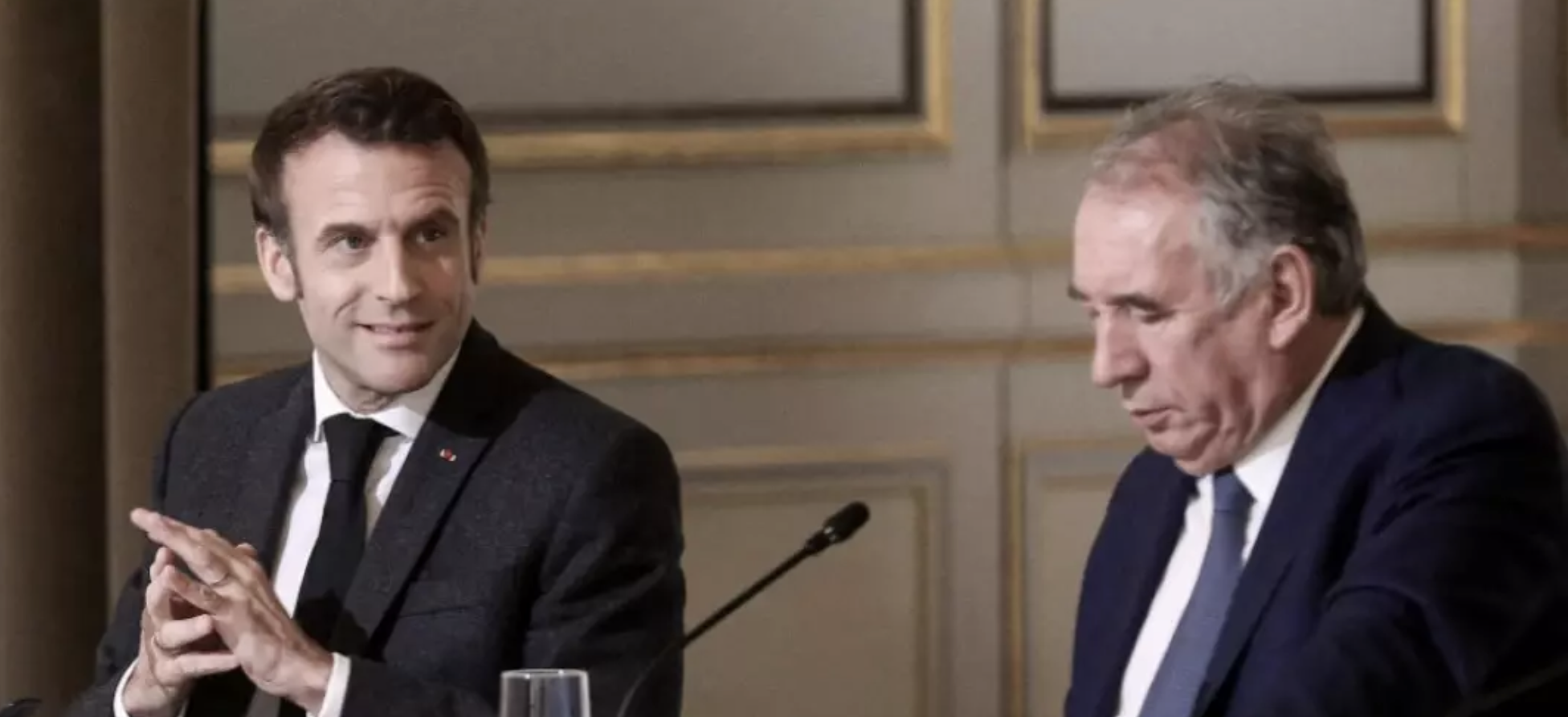 Remaniement : François Bayrou s’interroge sur le choix de Gabriel Attal