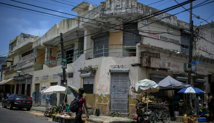 Inquiétude dans le "Petit Haïti" de Saint-Domingue après le plébiscite du président Abinader