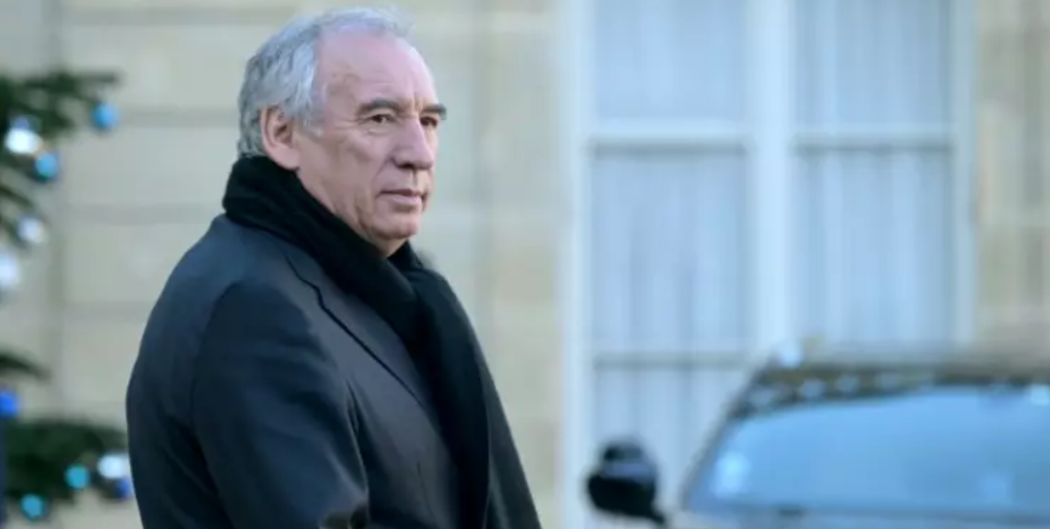 Bayrou en quête de la bienveillance de la gauche, les retraites au coeur des discussions